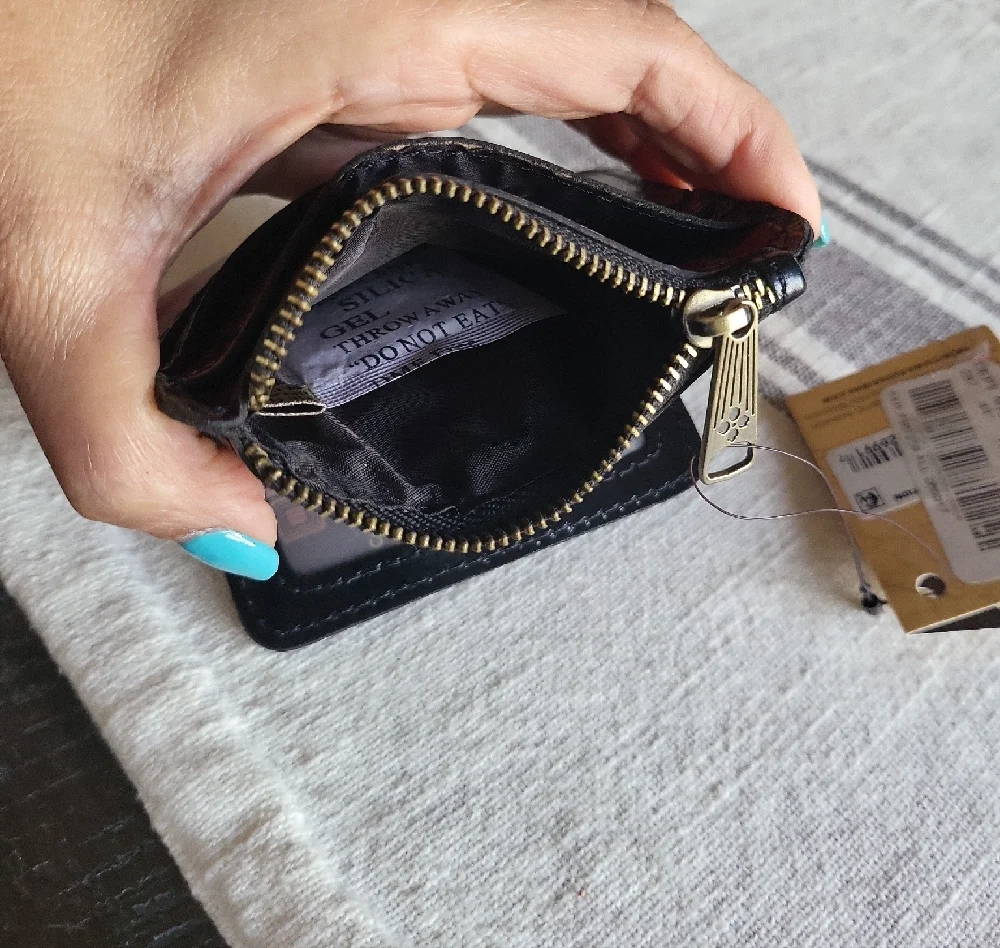 Patricia Nash Small Leather Wallet - Picture 6 of 9